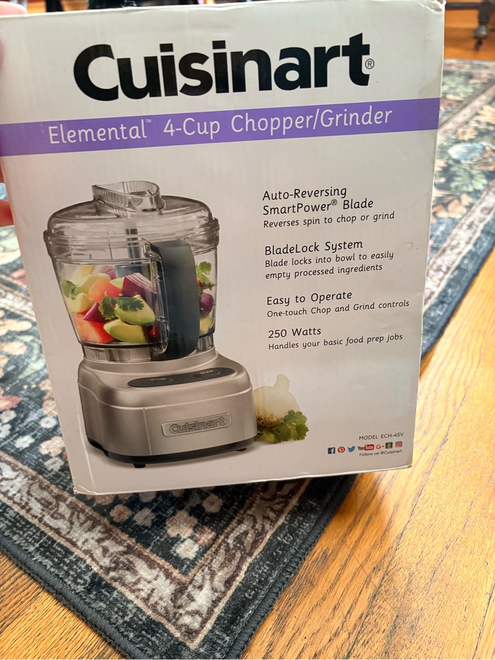 Never used Cuisinart Silver and Clear 4-Cup Chopper/Grinder